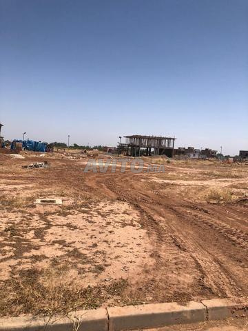 🏡 أرض فيلا بمساحة 300 متر مربع للبيع