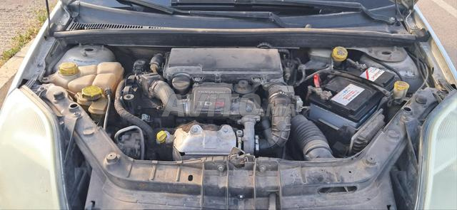 Ford Fiesta Diesel Manuelle 2005 à Fès - 2
