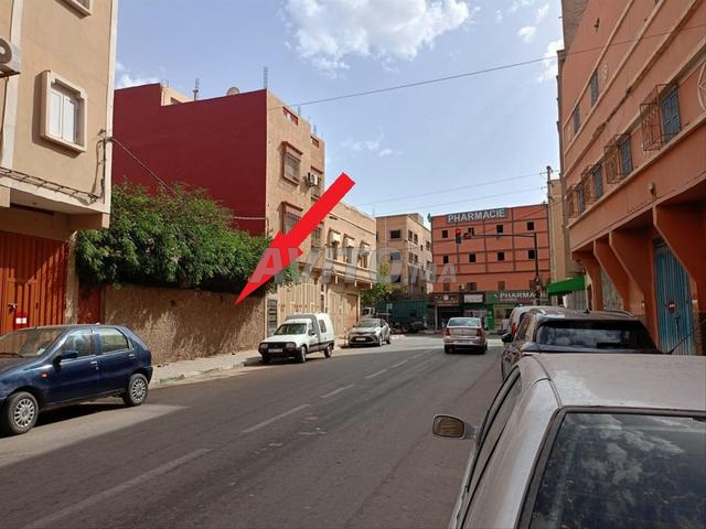 أرض 121 م2 حي الكرسي (موقع ممتاز جداً)