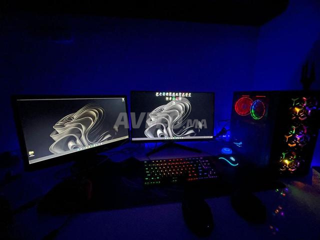 PC Gamer avec écran et accessoires - Gaming