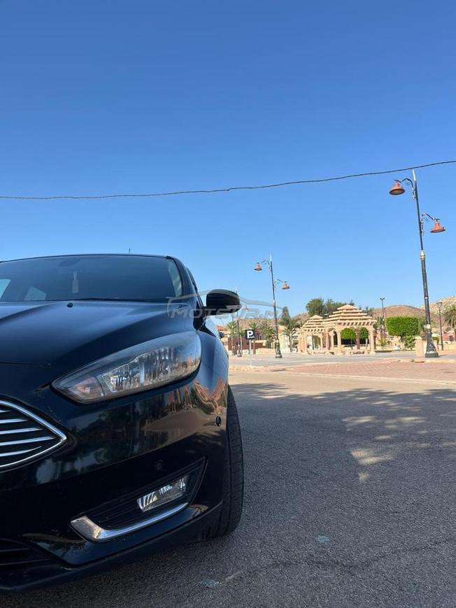 ford focus titanium 