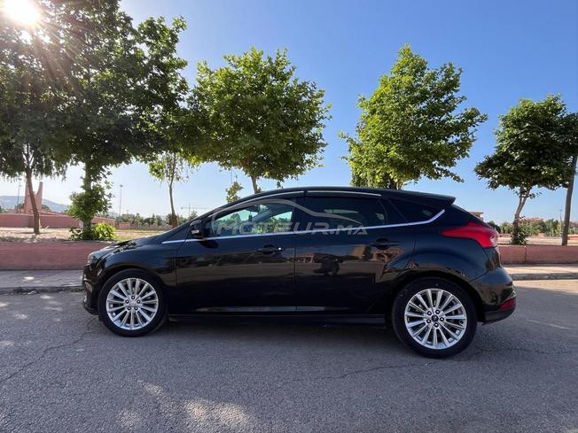 ford focus titanium 