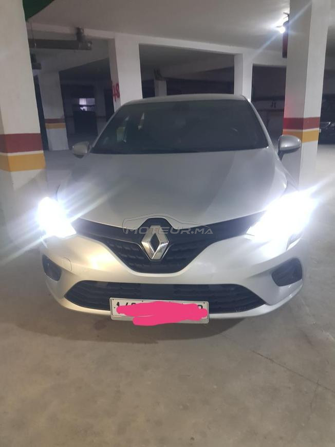 clio5 2022 diesel    vendu