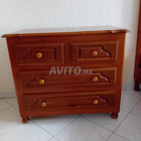2 lits en bois 1 personne et une commode - 2