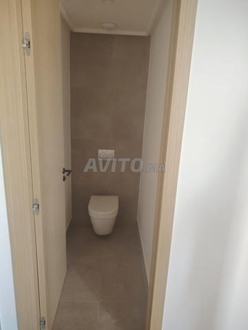 Bureau neuf à louer à Casablanca Finance City. - 2