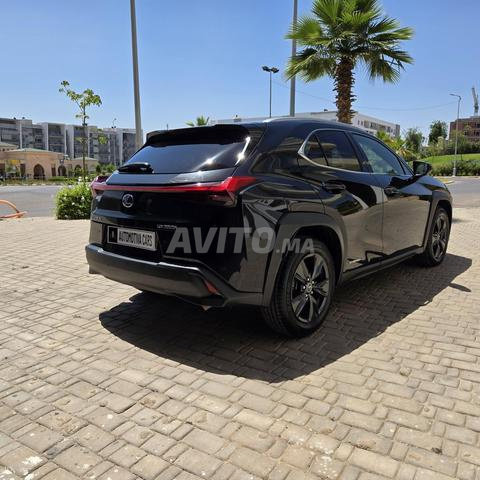 لكزس UX250h لوكشري 2022 83000 كم