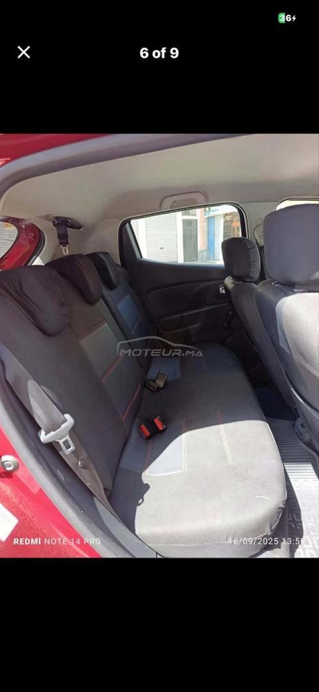très belle clio 4 bon état 