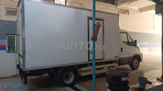 Camionnette Iveco Frigorifique 3T500Kg - 2