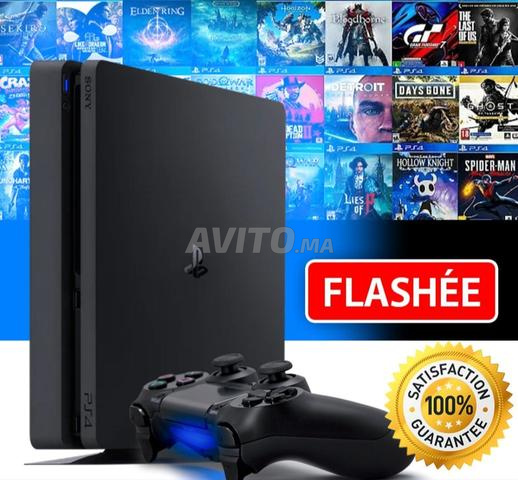 PS4 slim flashée avec plein de jeux pré-installés