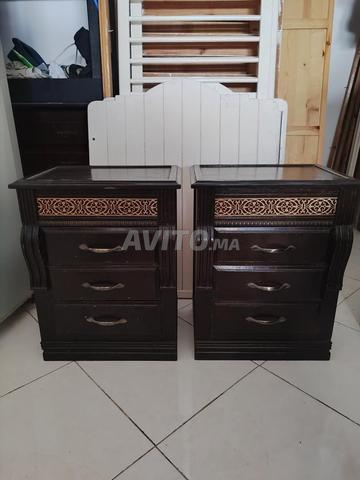 Deux tables de chevet en bois - 2