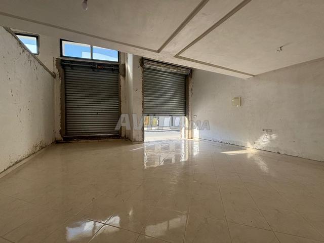 Local Commercial à Vendre – Ahlan