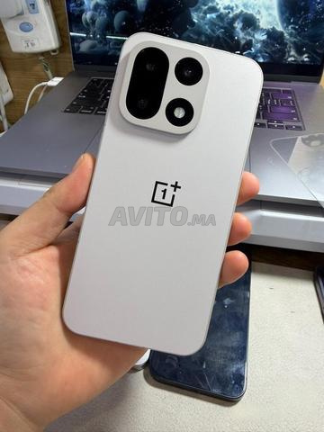 OnePlus 15 Global