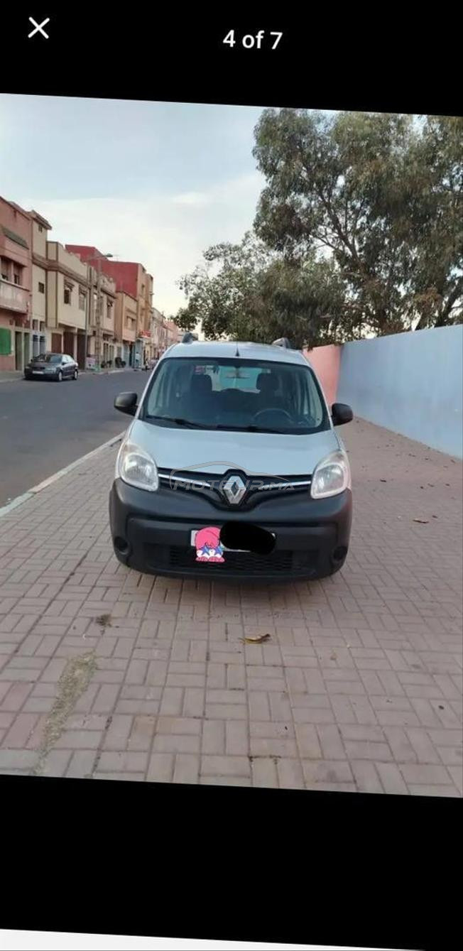 سيارة عائلية وفي نفس الوقت للعمل  200 000 km