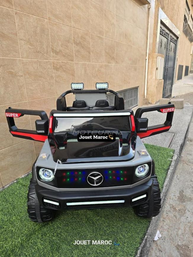 LA VOITURE MERCEDES 4*4