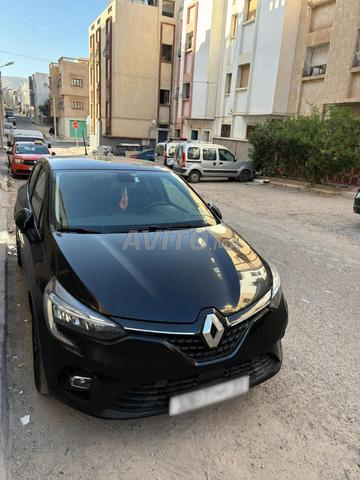 رينو كليو ديزل يدوية 2022 في أغادير