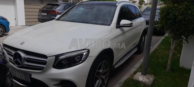 Mercedes GLC 220d très neuve, prix négociable