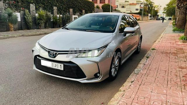تويوتا كورولا هايبرد ديستنكتيف بلس