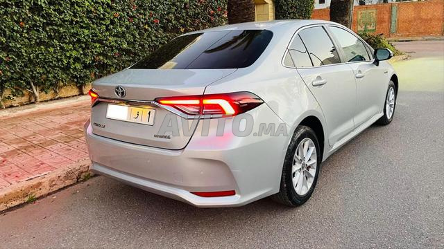 Toyota Corolla hybride distinctive plus - 2