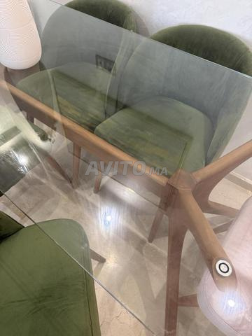 Table à manger avec 6 chaises