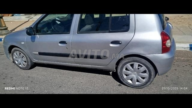 Renault Clio Essence Manuelle 2012 à Youssoufia