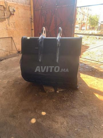 جرافة حفارات CAT 320 / 325 - 2