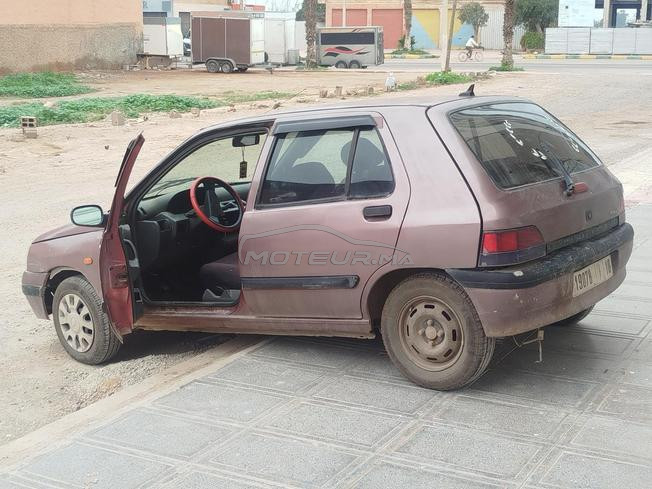 clio 1 dédouaner 