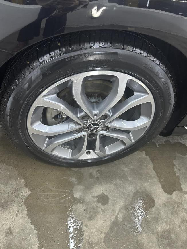 voiture Mercedes C220 en très bon état 