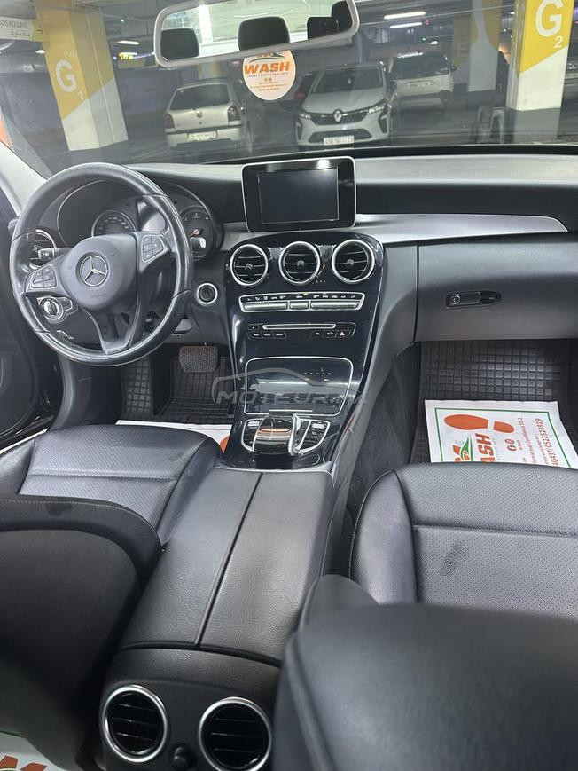 voiture Mercedes C220 en très bon état 
