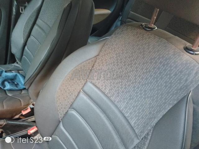 Fiat Linia 2010 à vendre à Kénitra - 2