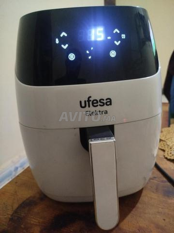 مقلاة كهربائية ايرفراير من Ufesa Elektra