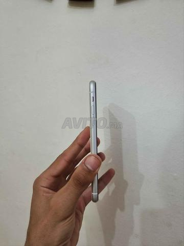 iPhone XR 64 Go officiel 79 leta - 2