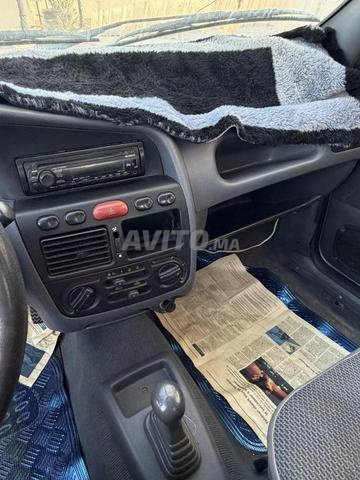 Fiat Siena Essence Manuelle 1998 à Laâyoune - 2