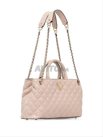 GUESS Sac à main Light Beige Saumon