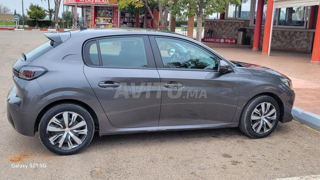 Peugeot 208 modèle 2020 manuelle