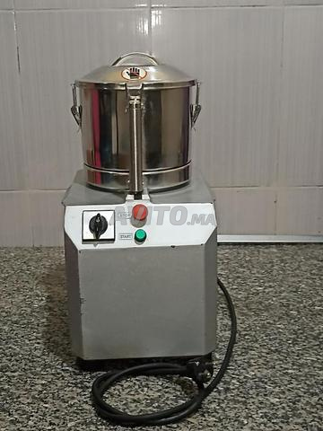 Robot Coupe-fruits secs - 2