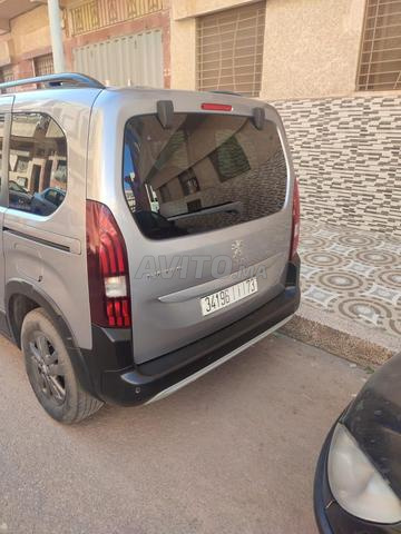 Peugeot Rifter 2023 à Fès - 2