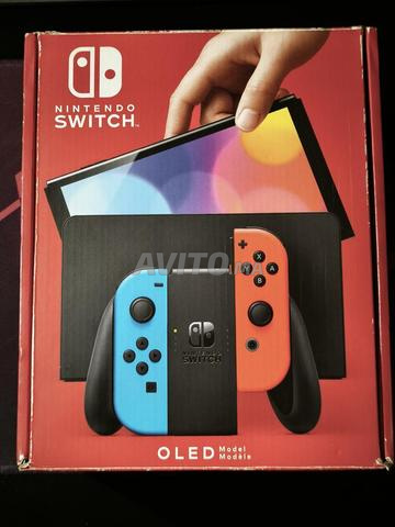 Nintendo Switch OLED avec 3 jeux et pochette - 2