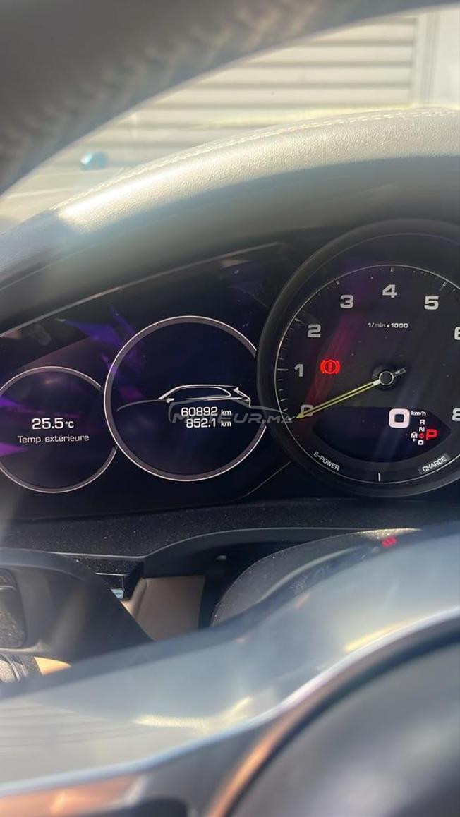 Porsche Cayenne très bien optionne modèle 2021