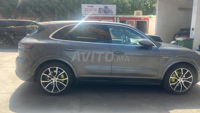 بورشه كايين مجهزة بالكامل موديل 2021 - 2