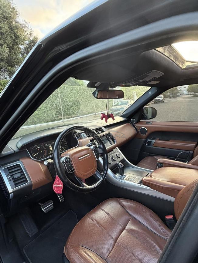 range rover sport très propre à Casablanca 
