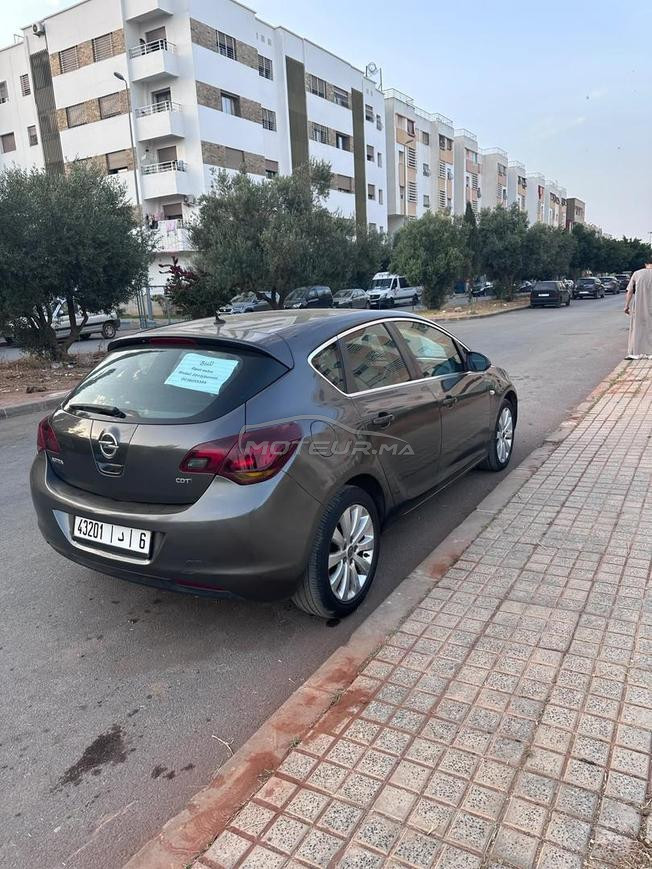 Opel Astra Diesel Manuelle 2010 à Temara