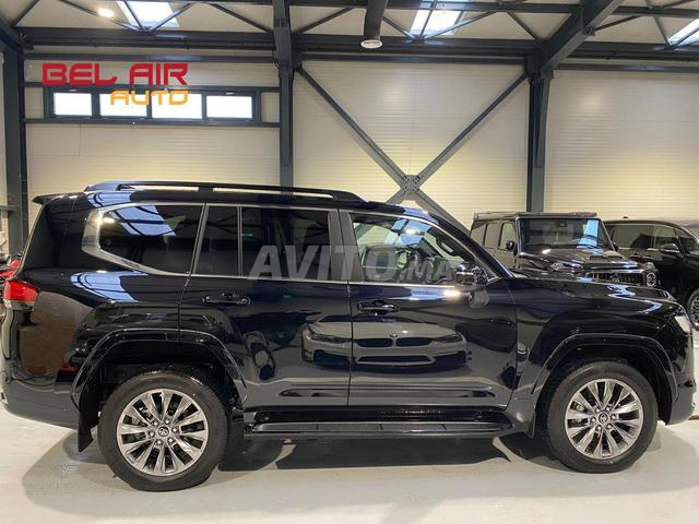 Toyota Land Cruiser LC300 Premium Diesel 2026