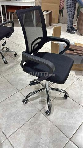 Chaise opérateur avec les accoudoirs réglable - 2