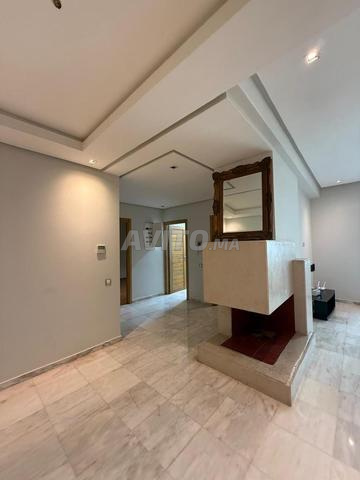 Appartement à louer 110 m² à Casablanca - 2