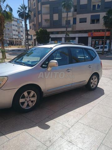 Kia Carens - 2