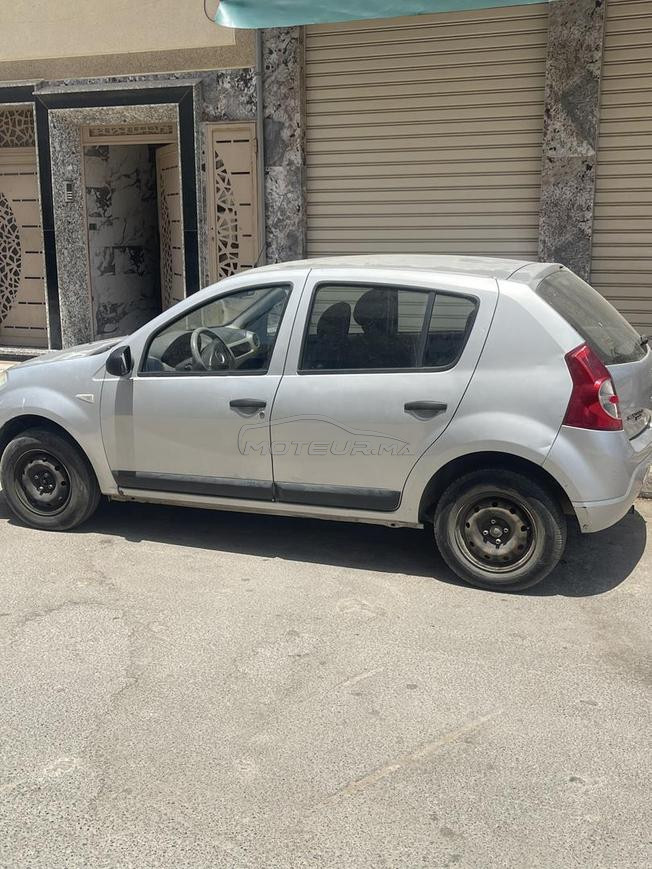 dacia sandero essence 2010