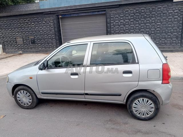 Suzuki Alto très bon état