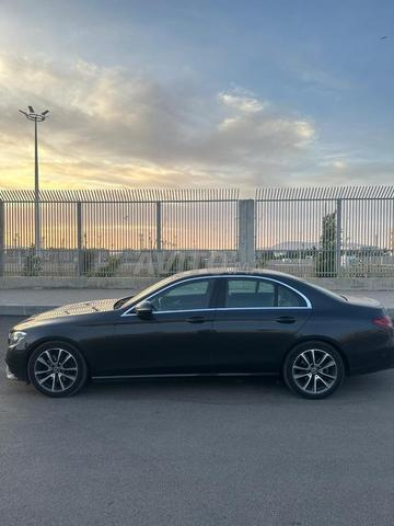 Mercedes-Benz 220 Diesel Automatique 2021 à Fès