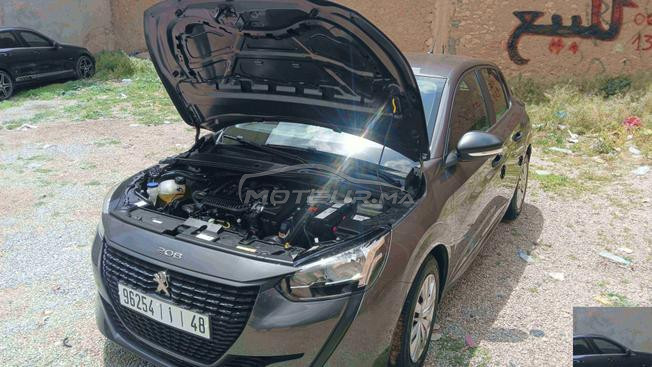 Peugeot 208 2022 très propre/ 1er main Essence 