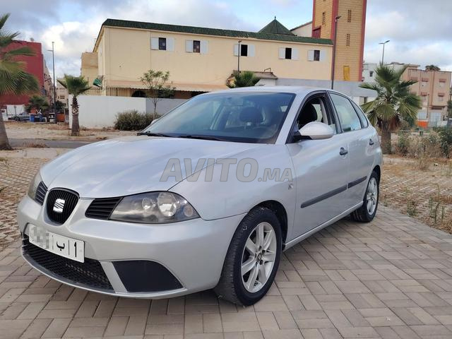 Seat Ibiza Essence 1.2L 7cv clim